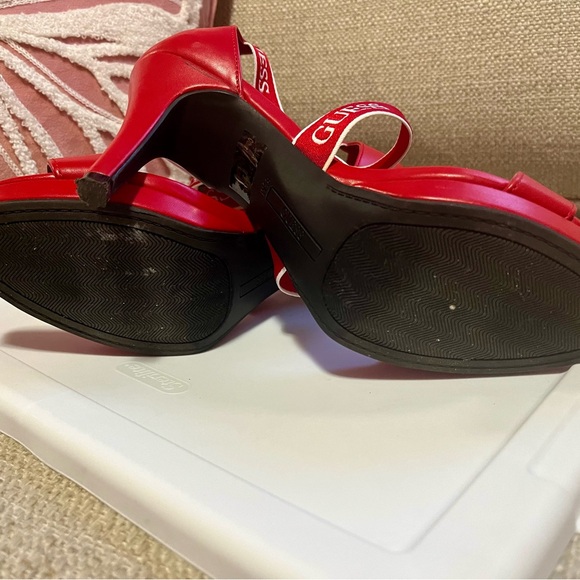 Guess sandals 8.5 red high heels - Picture 4 of 5